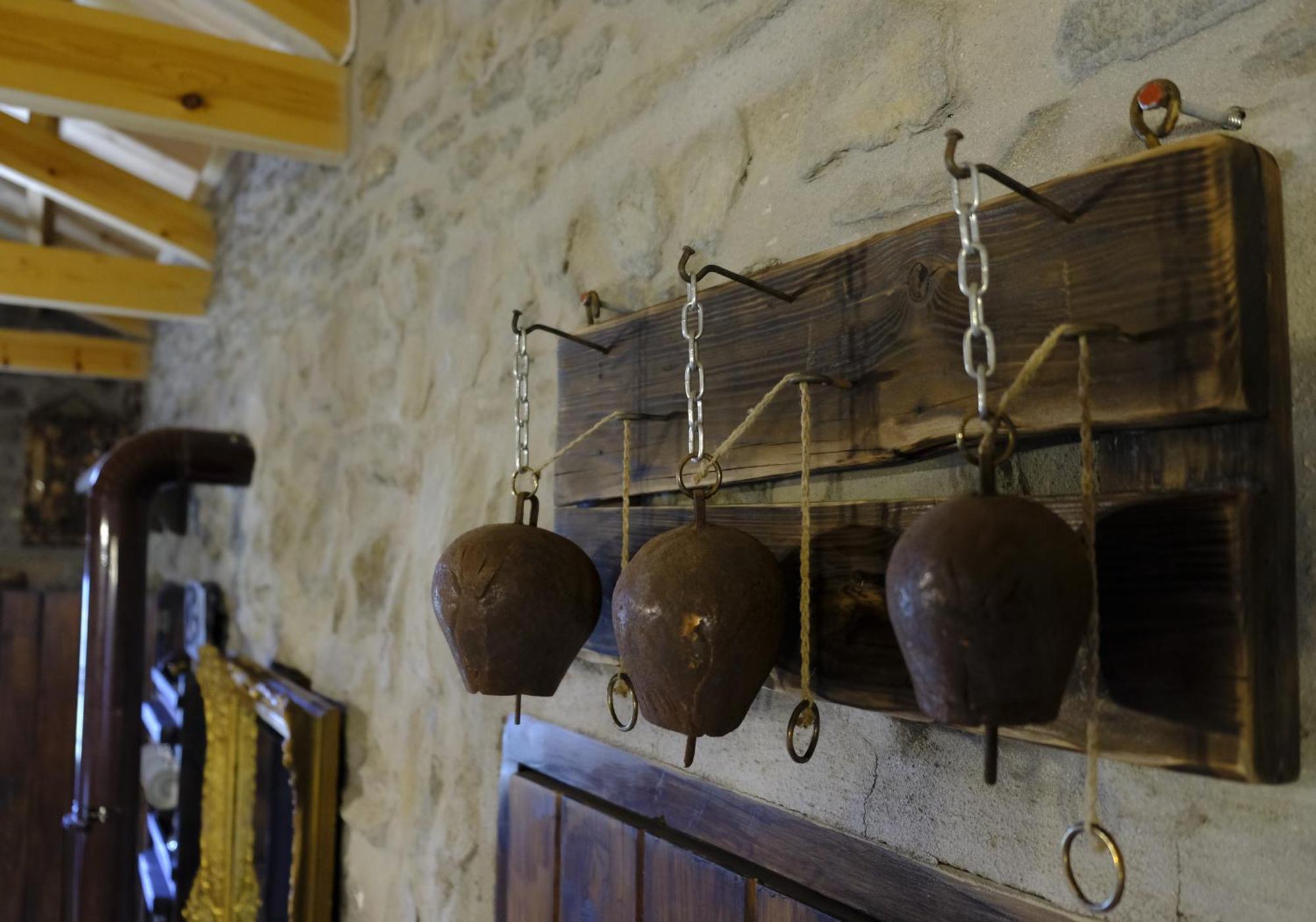 Hill's Barbacane * Potamos (Kythira)